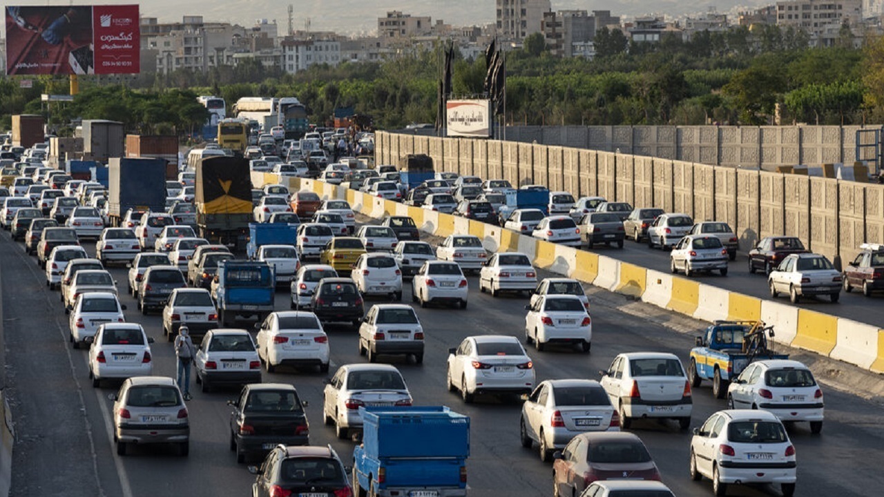 ترافیک در تمامی محورهای شمالی سنگین شد